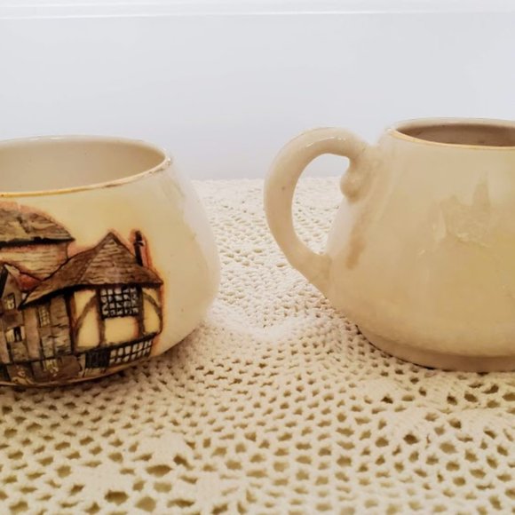"The Jolly Drover" cream & sugar set - Picture 3 of 6